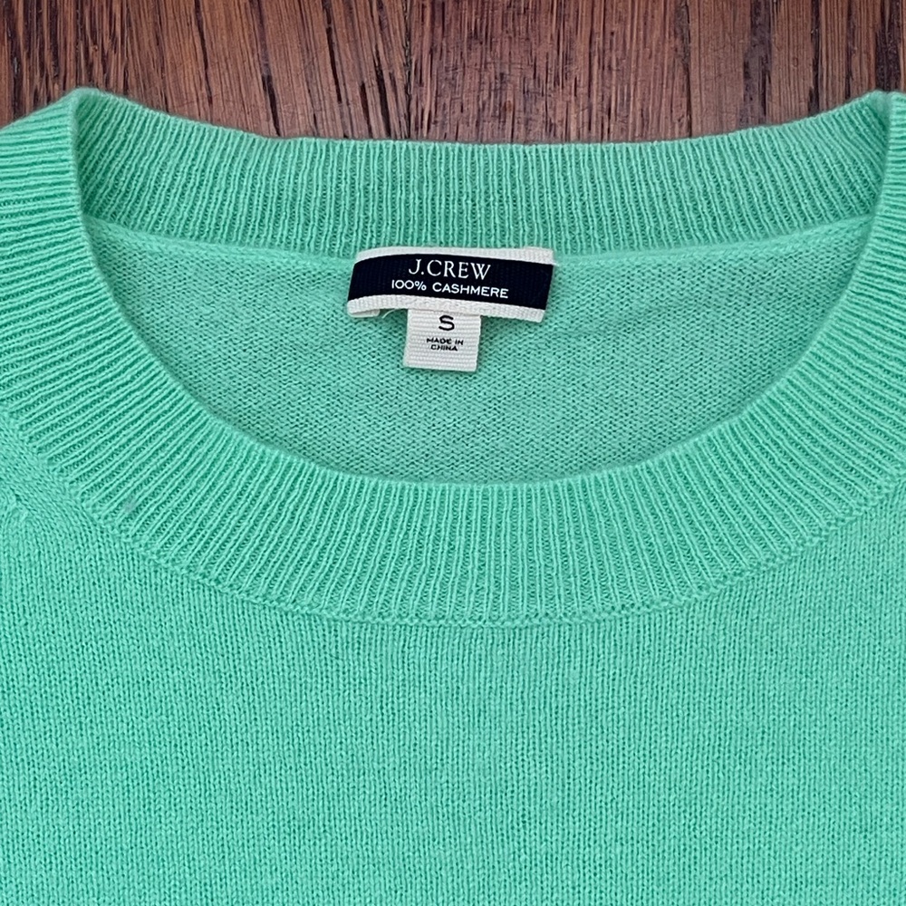 J.Crew Everyday Cashmere Slim-Fit Green Crewneck Sweater Size Small Style #K1313 - Picture 3 of 7